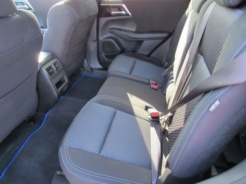 New 2025 Mitsubishi Outlander ES AWD/4WD image 13