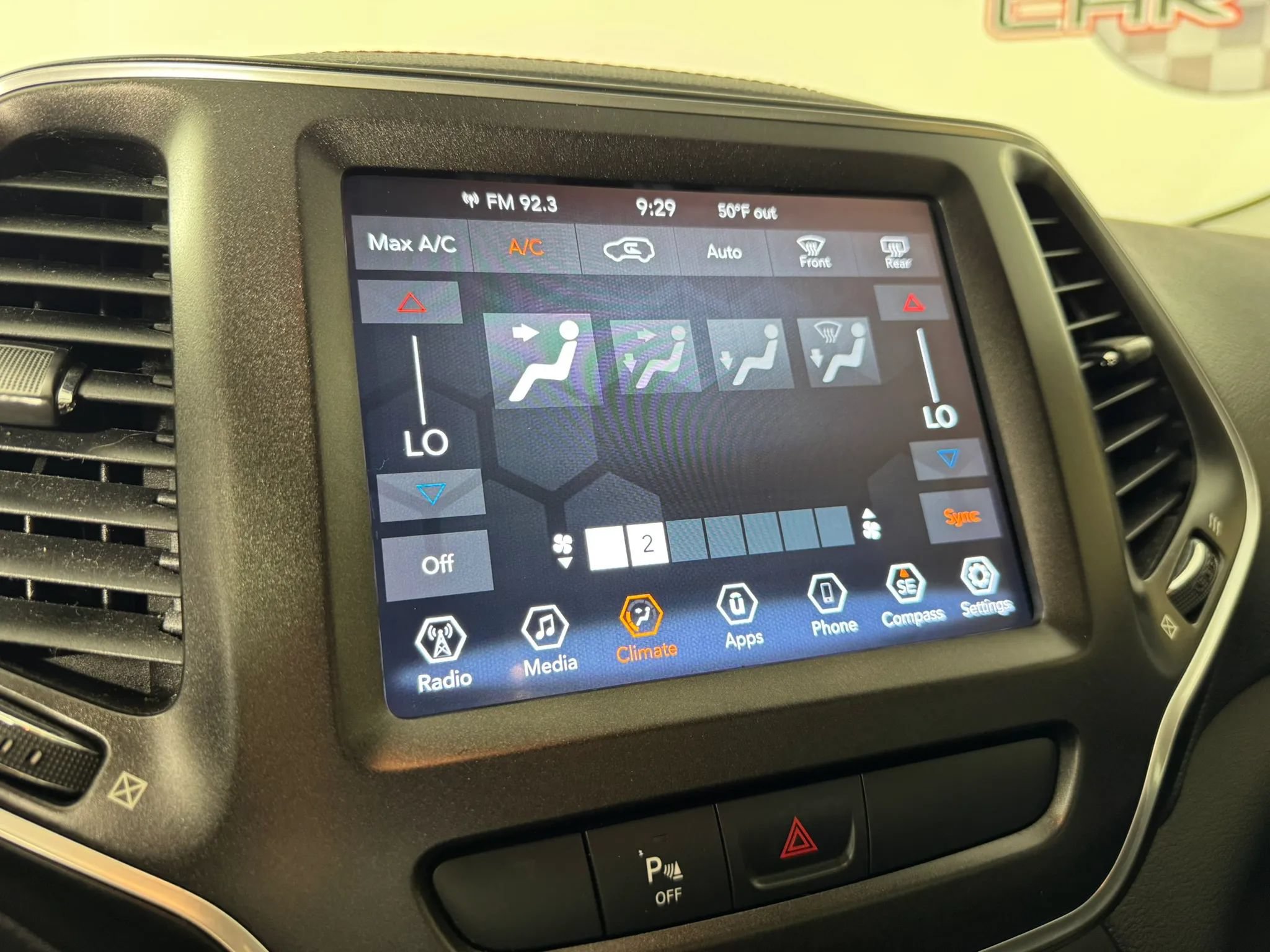 Used 2019 Jeep Cherokee Trailhawk AWD/4WD image 20