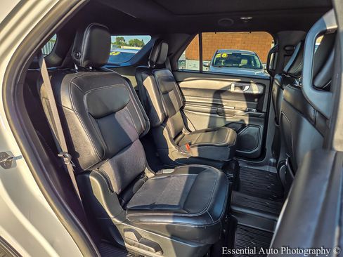 Used 2020 Ford Explorer Limited image 31