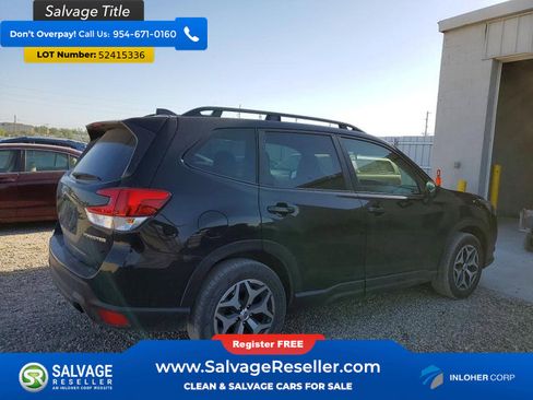 Used 2022 Subaru Forester Premium AWD/4WD image 4