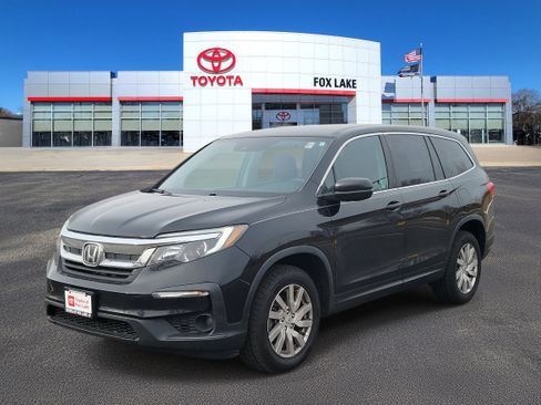 Used 2020 Honda Pilot LX image 2