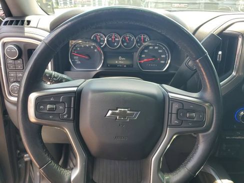 Used 2021 Chevrolet Silverado 1500 LT Trail Boss w/ Convenience Package II AWD/4WD image 11