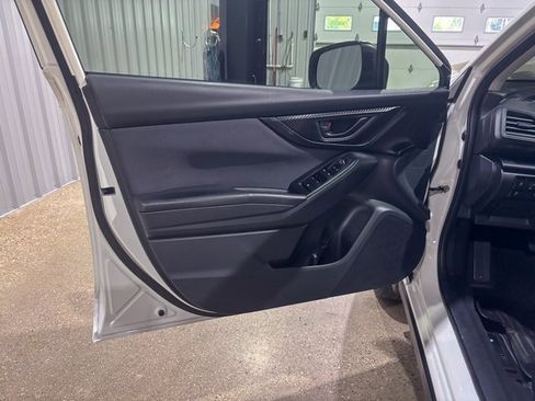 Used 2019 Subaru Crosstrek 2.0i Premium w/ Eyesight System image 14