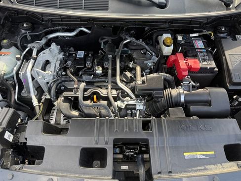 Certified 2025 Nissan Kicks SR image 23