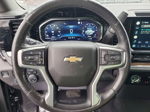 Used 2022 Chevrolet Silverado 1500 LT w/ LPO, Dark Essentials Package image 17