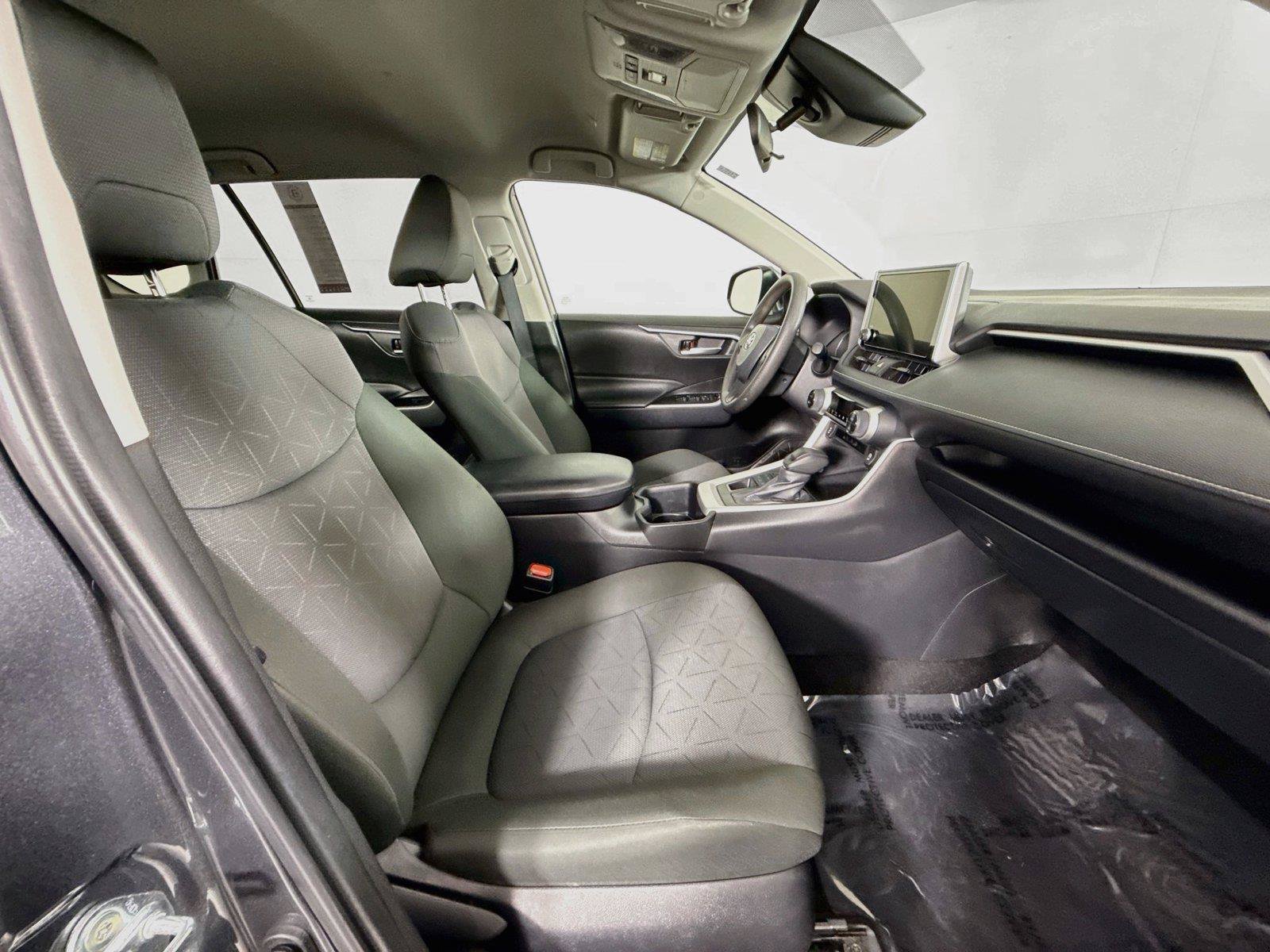 Certified 2025 Toyota RAV4 XLE AWD/4WD image 39