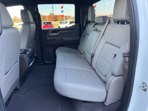 Used 2022 GMC Sierra 1500 SLT w/ SLT Premium Package image 14