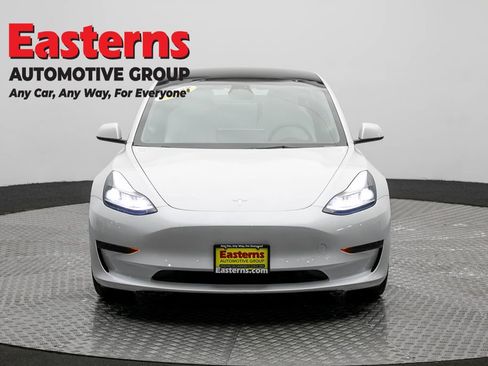 Used 2023 Tesla Model 3 Standard Range RWD image 2