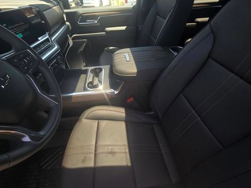 New 2026 Chevrolet Silverado 2500 High Country w/ Midnight Edition AWD/4WD image 19