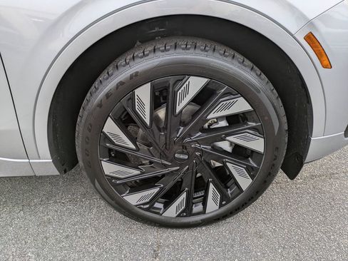 New 2026 Lincoln Nautilus Black Label w/ Jet Appearance Package AWD/4WD image 11