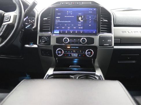 Used 2022 Ford F350 Lariat w/ Lariat Ultimate Package AWD/4WD image 22