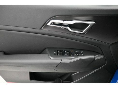 New 2026 Kia Sportage EX w/ EX Panorama Roof Package image 14