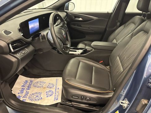 Used 2025 Buick Envista Avenir FWD image 53