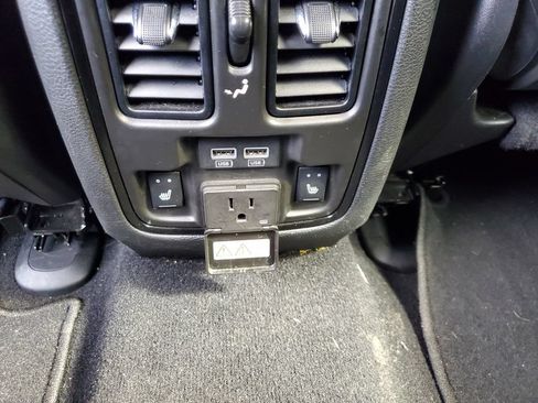 Used 2024 Dodge Durango GT AWD/4WD image 14