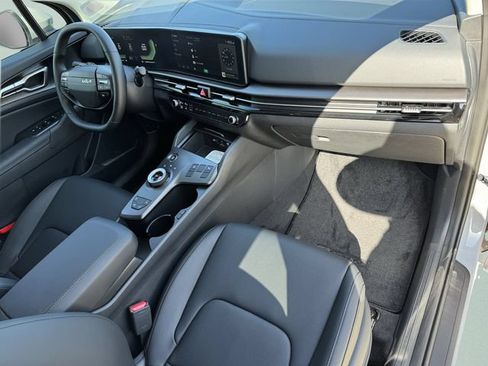 New 2026 Kia Sportage EX w/ EX Panoramic Sunroof Package AWD/4WD image 17
