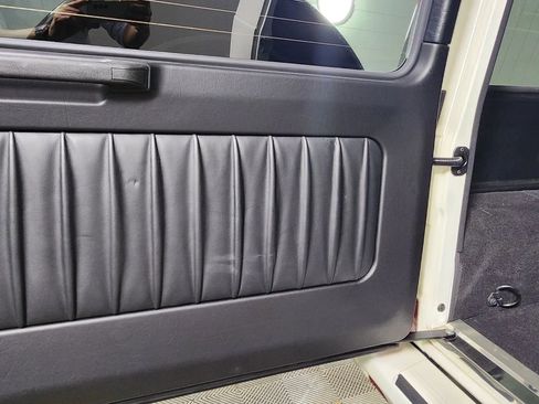 Used 2016 Mercedes-Benz G 550 image 17