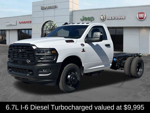 New 2026 RAM 3500 Tradesman AWD/4WD image 3