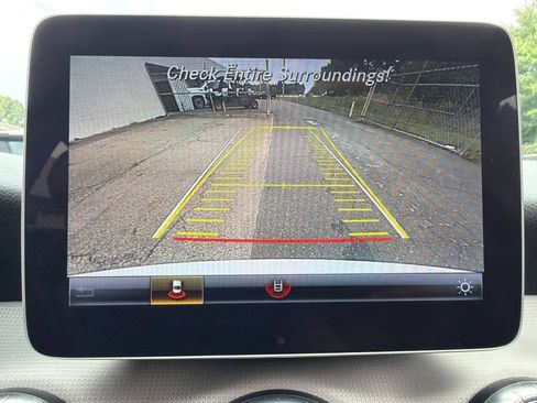 Used 2018 Mercedes-Benz CLA 250 image 32