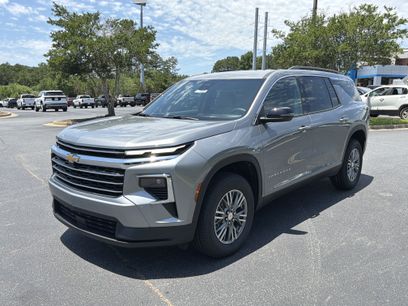 New 2026 Chevrolet Traverse LT w/ LPO, Floor Liner Package