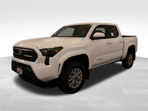 New 2026 Toyota Tacoma SR5 RWD image 5