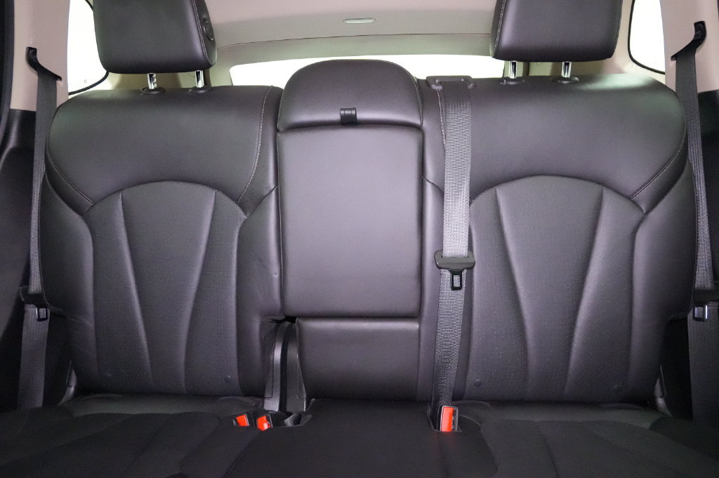 Used 2018 Buick Envision Essence AWD/4WD image 17
