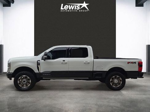 Used 2025 Ford F250 King Ranch w/ FX4 Off-Road Package AWD/4WD image 2