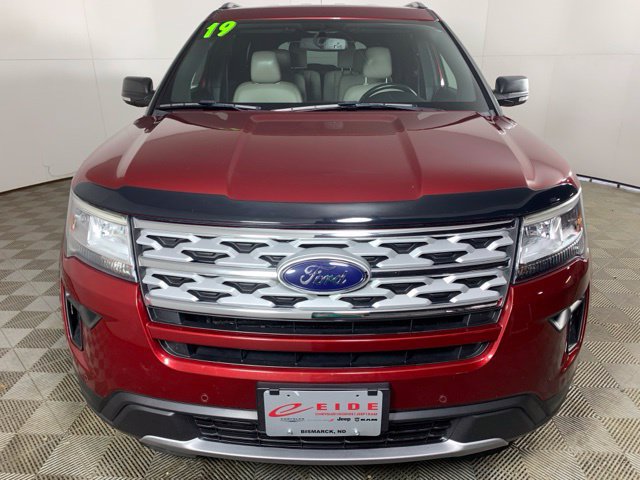 Used 2019 Ford Explorer XLT w/ Equipment Group 202A AWD/4WD image 14