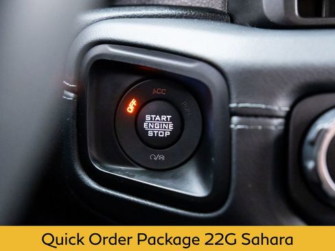 Used 2024 Jeep Wrangler Sahara image 21