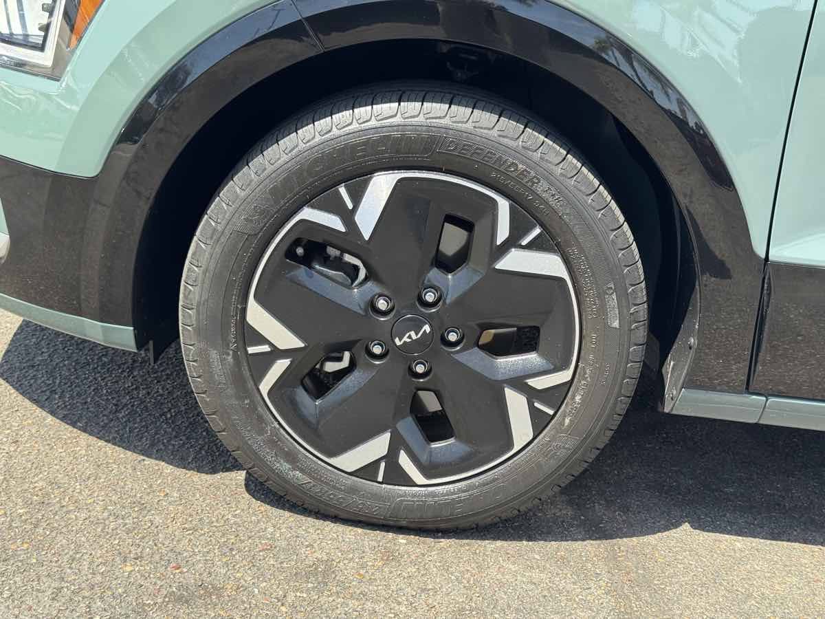 Used 2023 Kia Niro Wind FWD image 7