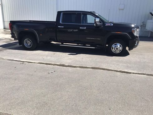 Used 2021 GMC Sierra 3500 Denali w/ Denali Ultimate Package AWD/4WD image 28