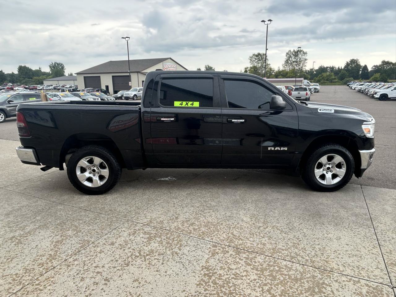 Used 2019 RAM 1500 Big Horn AWD/4WD image 4