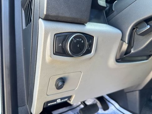 Used 2022 Ford F350 XL w/ Power Equipment Group image 18