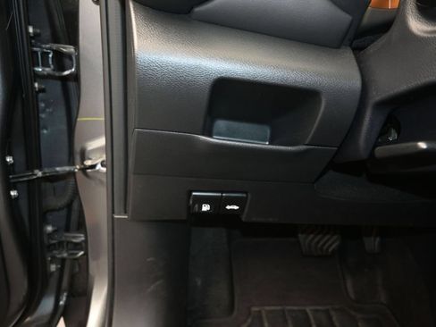 Certified 2024 Nissan Kicks SR FWD image 12