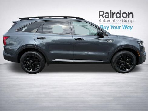 Certified 2022 Kia Sorento S w/ Panoramic Sunroof Package AWD/4WD image 8