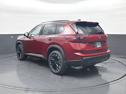 Certified 2026 Nissan Rogue Dark Armor FWD image 7