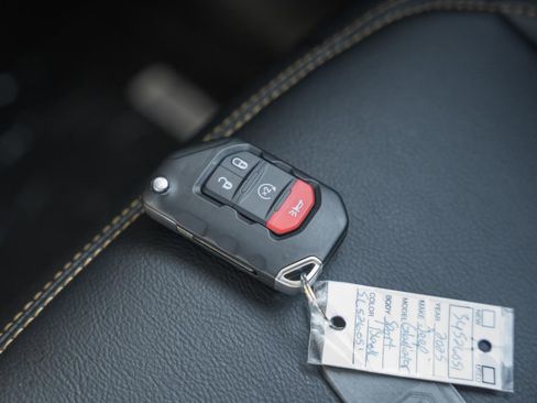 New 2025 Jeep Gladiator Sport w/ Premium Package image 41