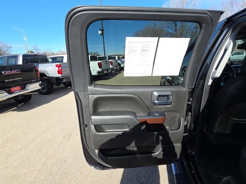 Used 2018 GMC Sierra 1500 SLT image 27