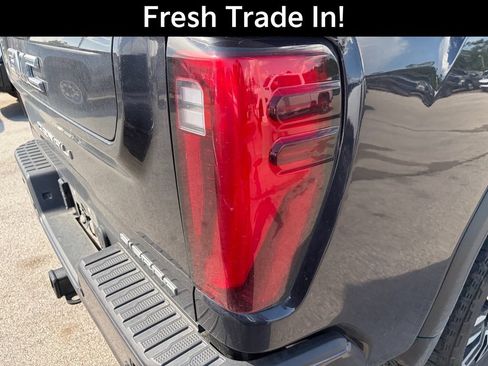 Used 2024 GMC Sierra 2500 Denali Ultimate AWD/4WD image 9