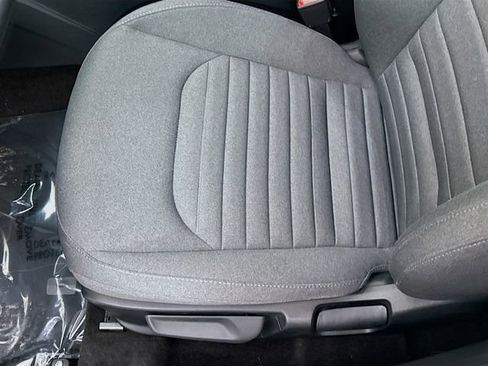 Used 2025 Kia K4 EX image 18