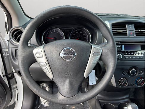 Used 2016 Nissan Versa SV FWD image 16