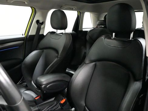 Used 2023 MINI Cooper S FWD image 4