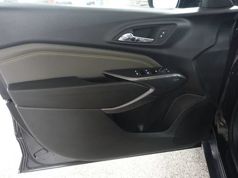 Used 2025 Chevrolet Trax ACTIV w/ Driver Confidence Package FWD image 9