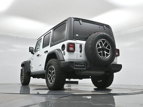 Used 2021 Jeep Wrangler Unlimited Sport AWD/4WD image 47