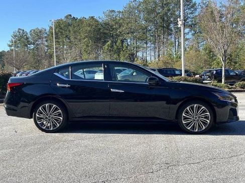 Certified 2025 Nissan Altima 2.5 SL image 25