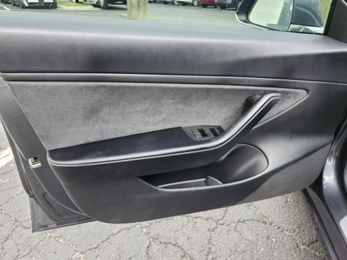 Used 2018 Tesla Model 3 Long Range image 25