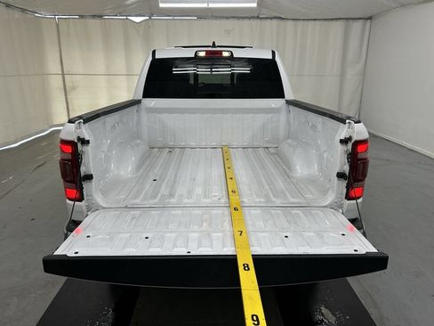 Used 2019 RAM 1500 Laramie AWD/4WD image 23