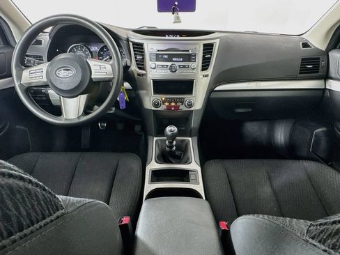 Used 2011 Subaru Outback 2.5i AWD/4WD image 23