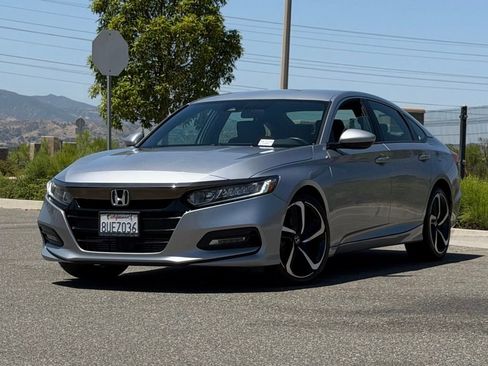 Used 2020 Honda Accord Sport image 2