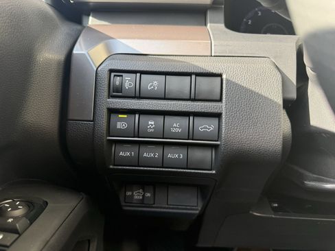 Used 2024 Toyota Tacoma TRD Off-Road w/ TRD Off Road Premium Package image 28