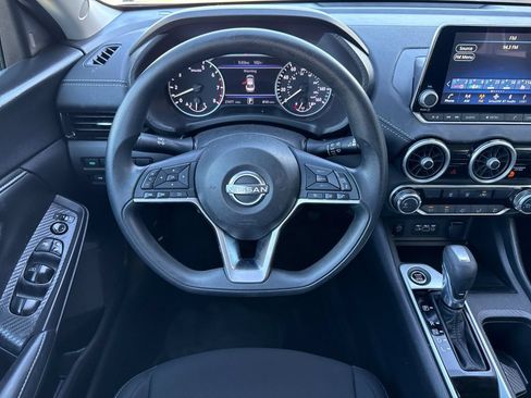 Used 2024 Nissan Sentra SV FWD image 13
